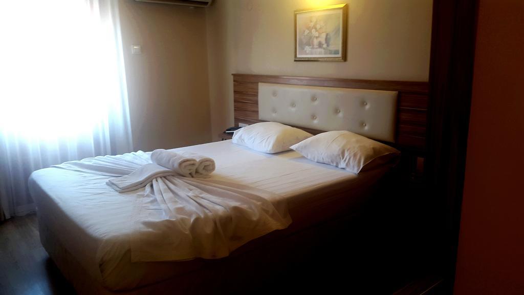 Aziz Arslan Hotel Ayvalik Luaran gambar
