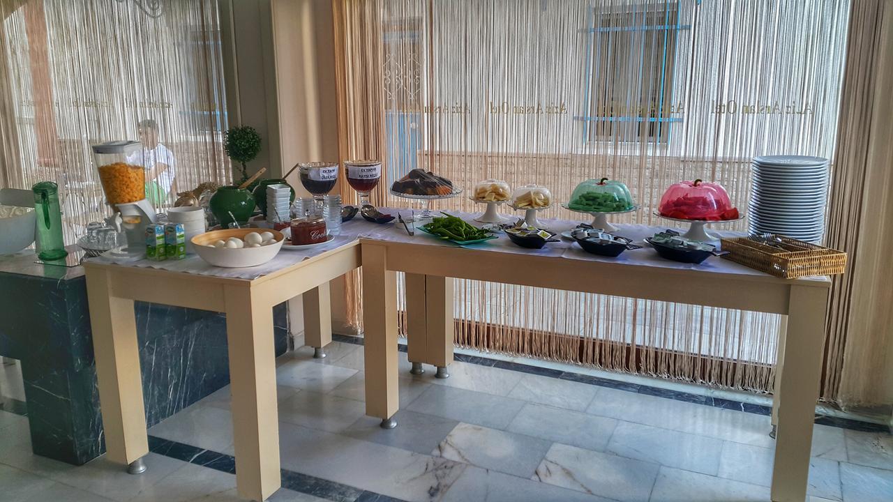 Aziz Arslan Hotel Ayvalik Luaran gambar